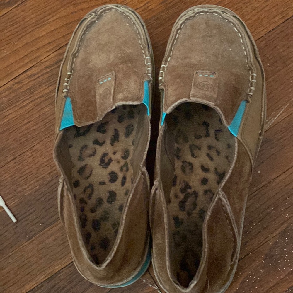 Ariat Justin cowboy slip on western shoes